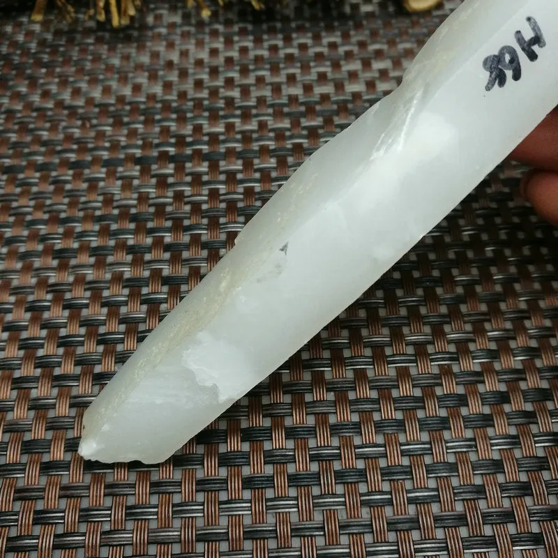 Natural Kunlun Jade Rough Nephrite Raw (80g,11X2.2X1.3cm)