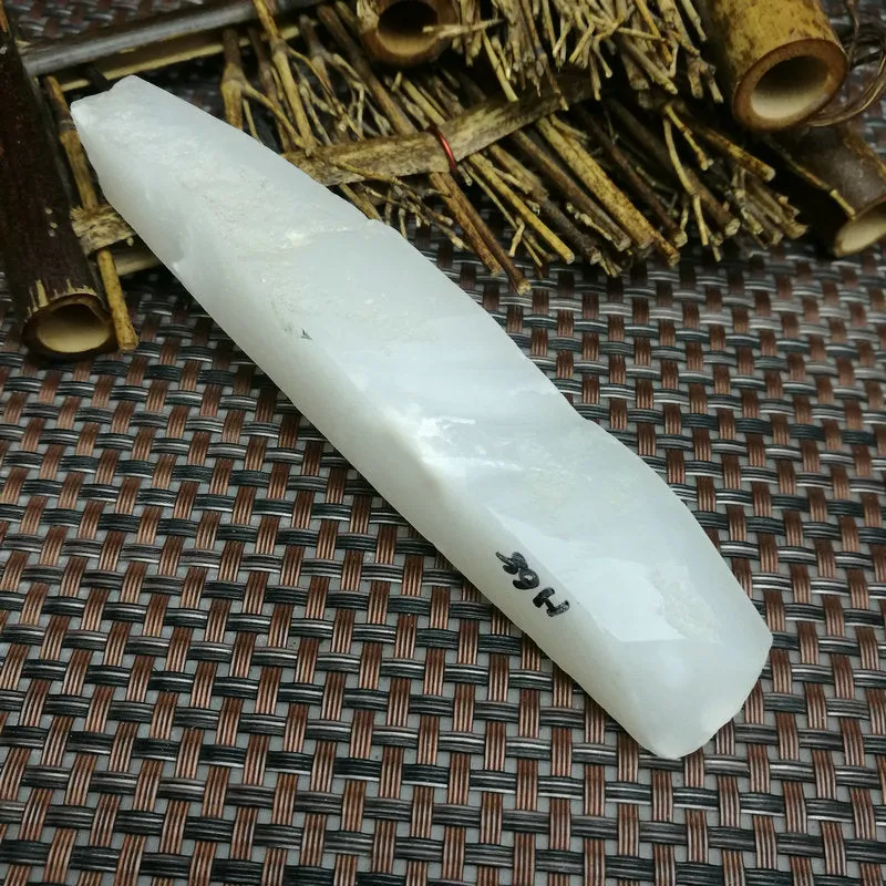 Natural Kunlun Jade Rough Nephrite Raw (80g,11X2.2X1.3cm)