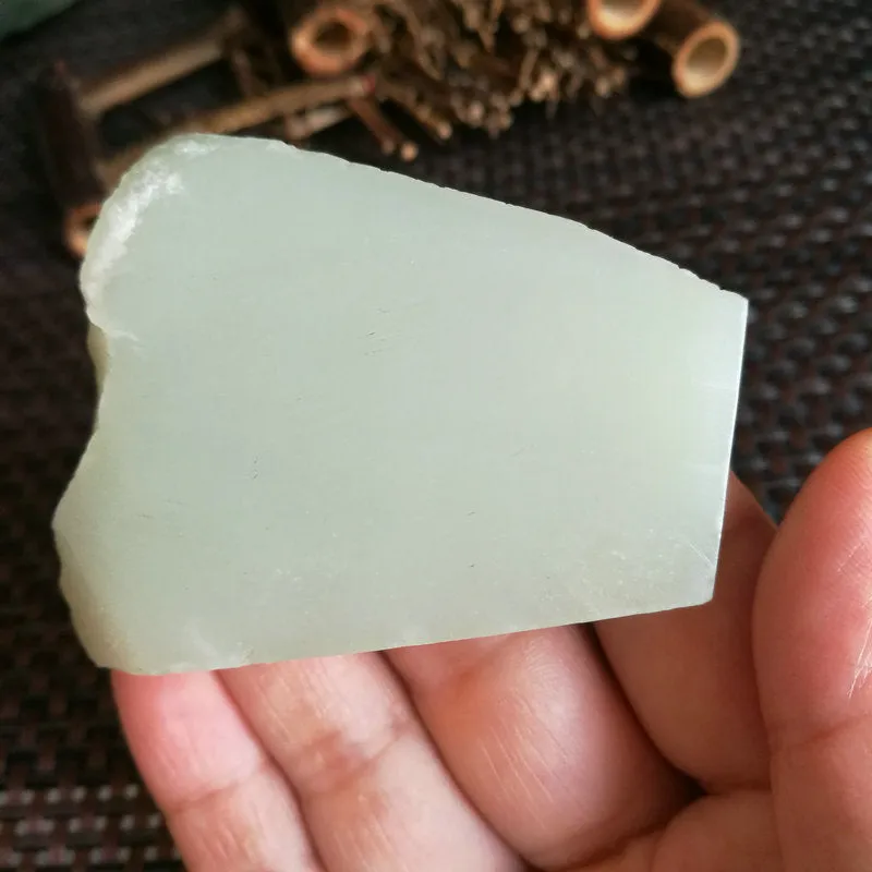 Natural Kunlun Jade Rough Nephrite Raw (84g,6X5X1.5cm)