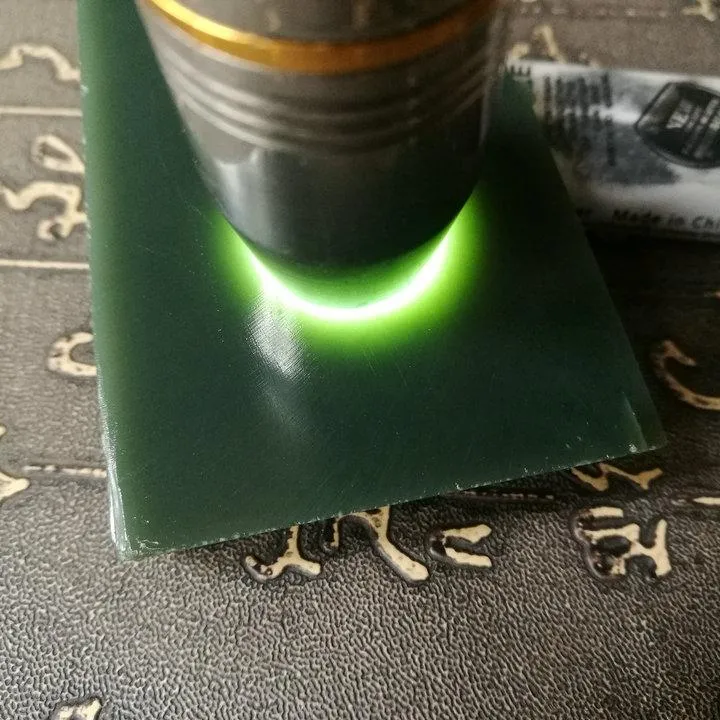 Natural Kunlun Jade Rough Nephrite Raw (85g, 6.5X4.5X1cm)