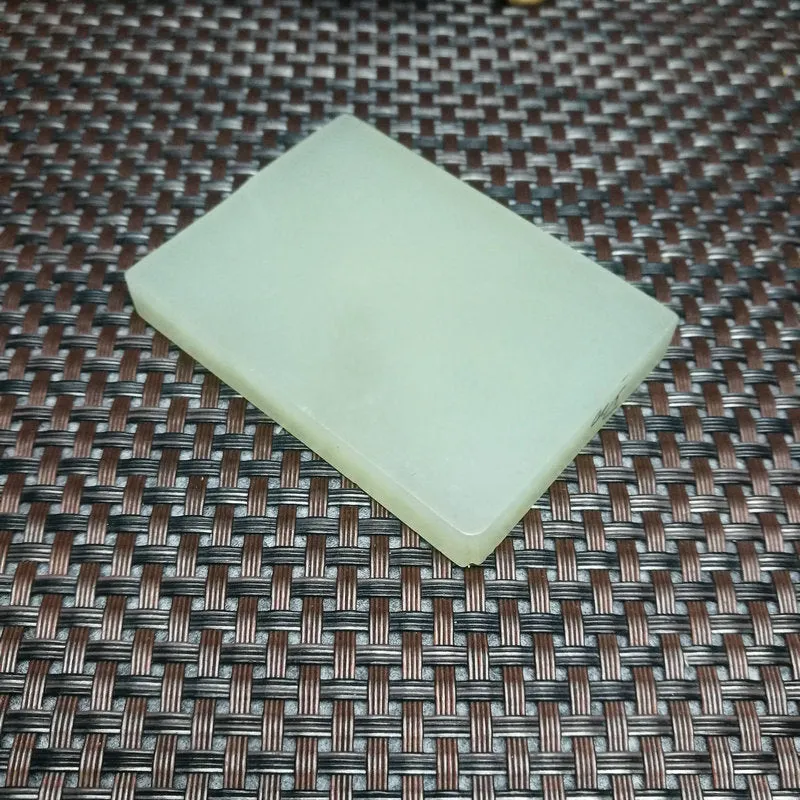 Natural Kunlun Jade Rough Nephrite Raw (86g,6.5X4.8X0.9cm)