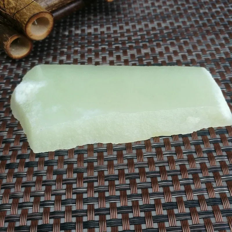 Natural Kunlun Jade Rough Nephrite Raw (89g,9X4.5X0.9cm)