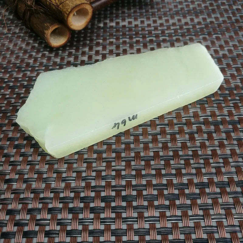 Natural Kunlun Jade Rough Nephrite Raw (89g,9X4.5X0.9cm)