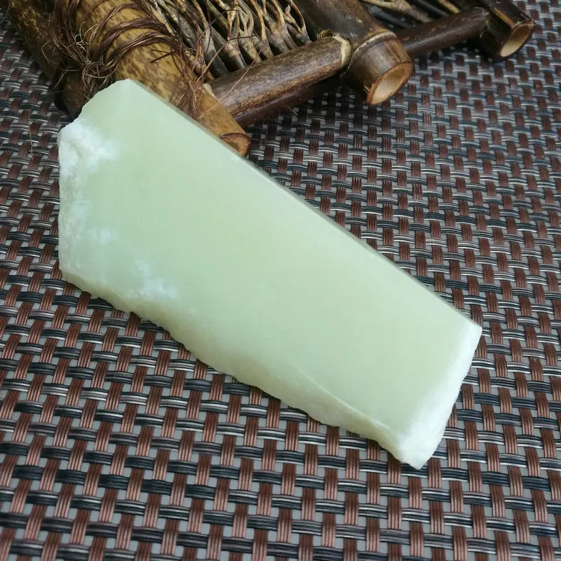 Natural Kunlun Jade Rough Nephrite Raw (89g,9X4.5X0.9cm)