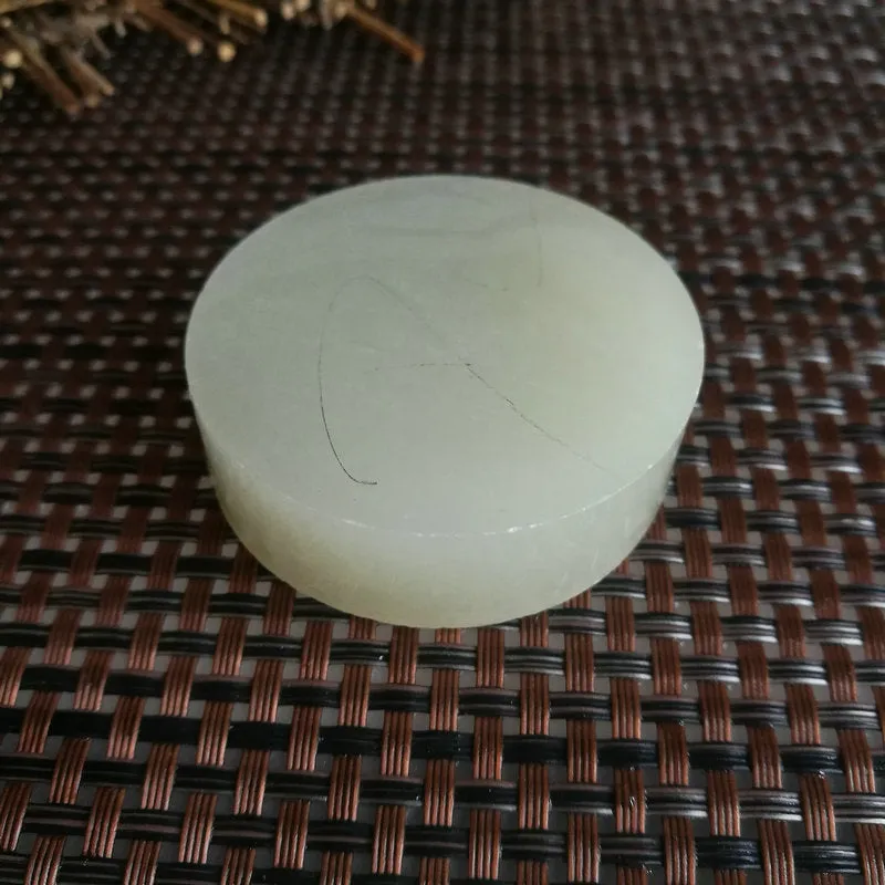 Natural Kunlun Jade Rough Nephrite Raw (90g, 5X1.6cm)