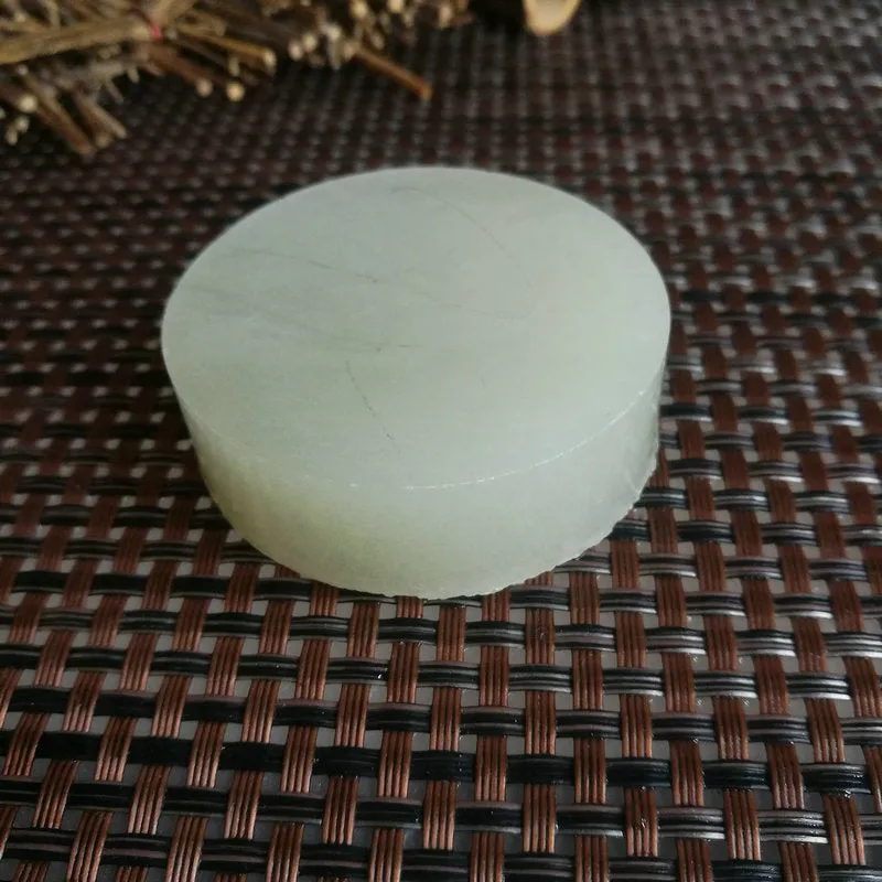 Natural Kunlun Jade Rough Nephrite Raw (90g, 5X1.6cm)