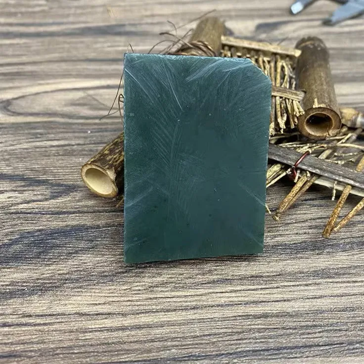Natural Kunlun Jade Rough Nephrite Raw (90g,6.2X4.4X1.0cm)
