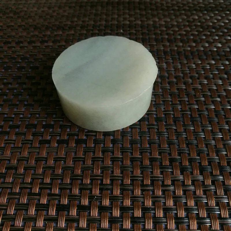 Natural Kunlun Jade Rough Nephrite Raw (94g,4.6X1.9cm)