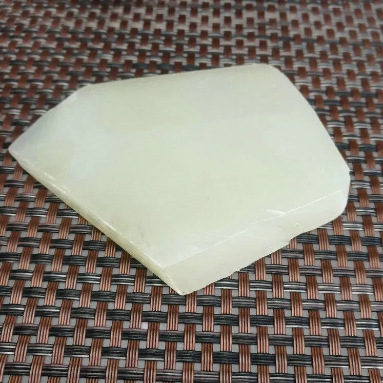 Natural Kunlun Jade Rough Nephrite Raw (97g,8X6.5X1cm)