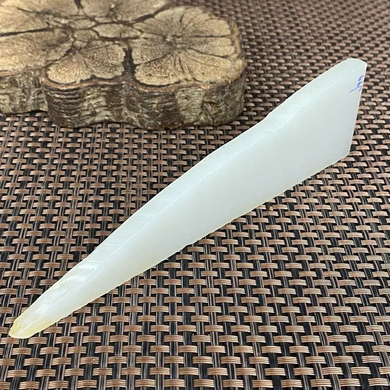 Natural Kunlun Jade Rough Nephrite Raw (98g,16X4.3X0.8cm)