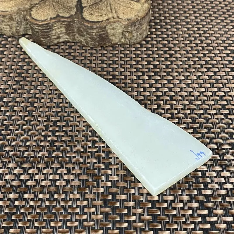 Natural Kunlun Jade Rough Nephrite Raw (98g,16X4.3X0.8cm)
