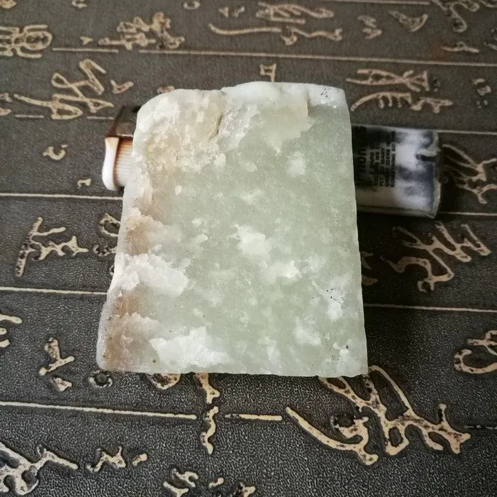 Natural Siberian Jade Rough Nephrite Raw (134g, 5.8X4.5X1.7cm)