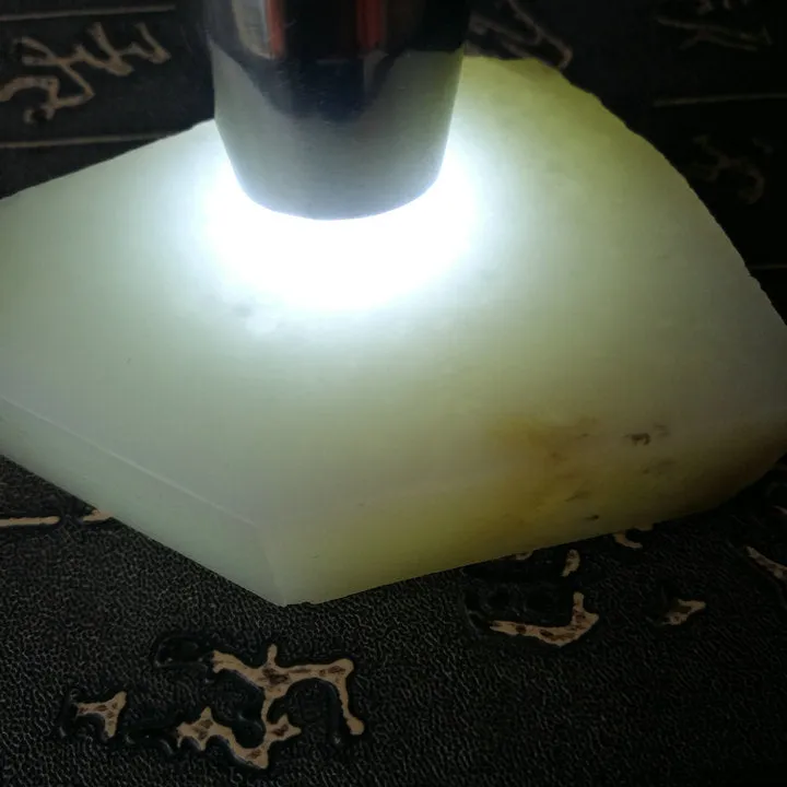 Natural Siberian Jade Rough Nephrite Raw (158g, 8.5X5X1.9cm)