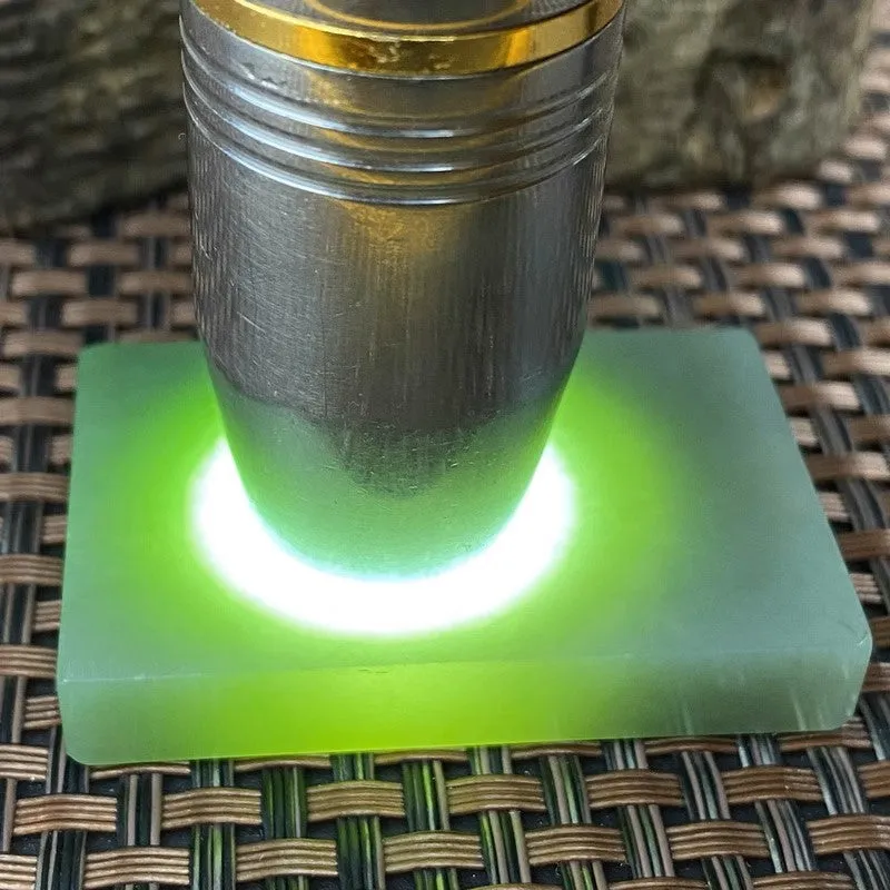 Natural Siberian Jade Rough Nephrite Raw (35g, 3.1X4.7X0.8cm)