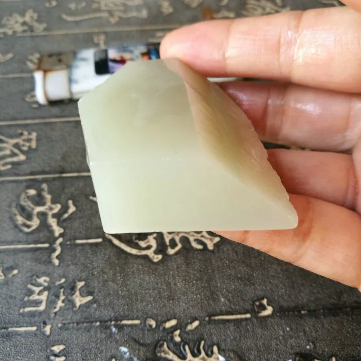 Natural Siberian Jade Rough Nephrite Raw (79g, 5.5X3.6X1.5cm)