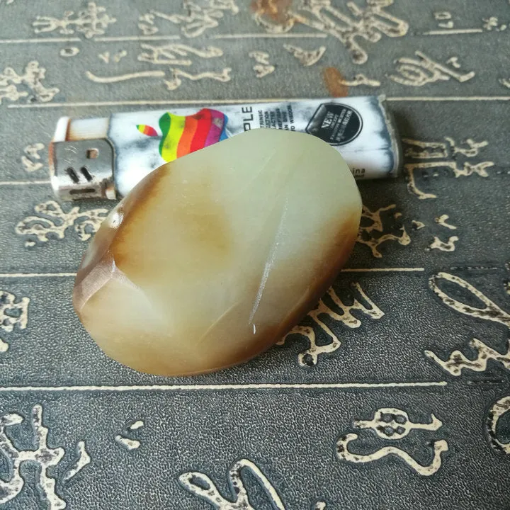 Natural Siberian Jade Rough Nephrite Raw (96g, 6.2X4.2cm)