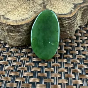 Natural Siberian Jade Rough Nephrite Raw (9g, 3.2X1.88X0.6cm)