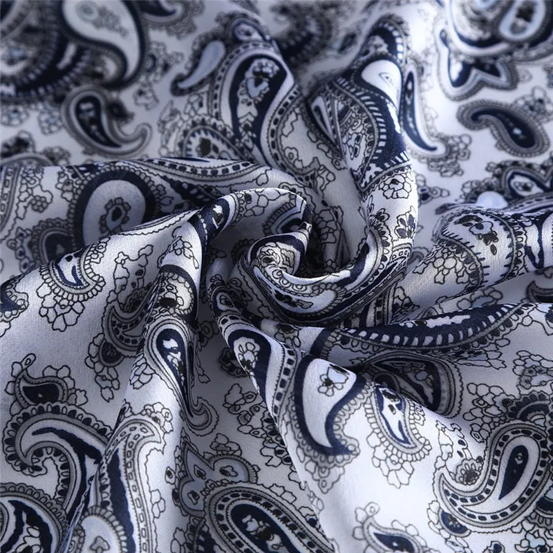Navy Paisley Tuch