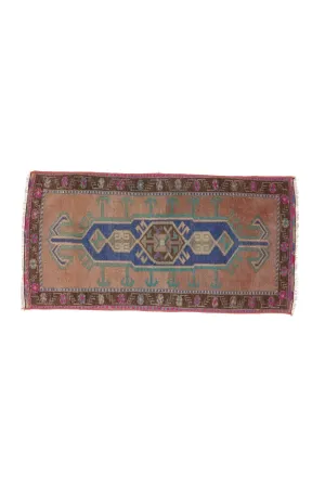No. 1521 Mini Turkish Vintage Rug - 1'8" x 3'4"
