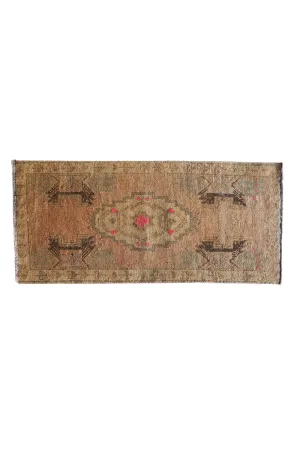 No. 1600 Mini Turkish Vintage Rug - 1'7.5" x 3'6.5"