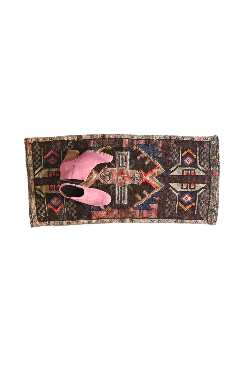 No. 1610 Mini Turkish Vintage Rug - 1'5" x 3'1"