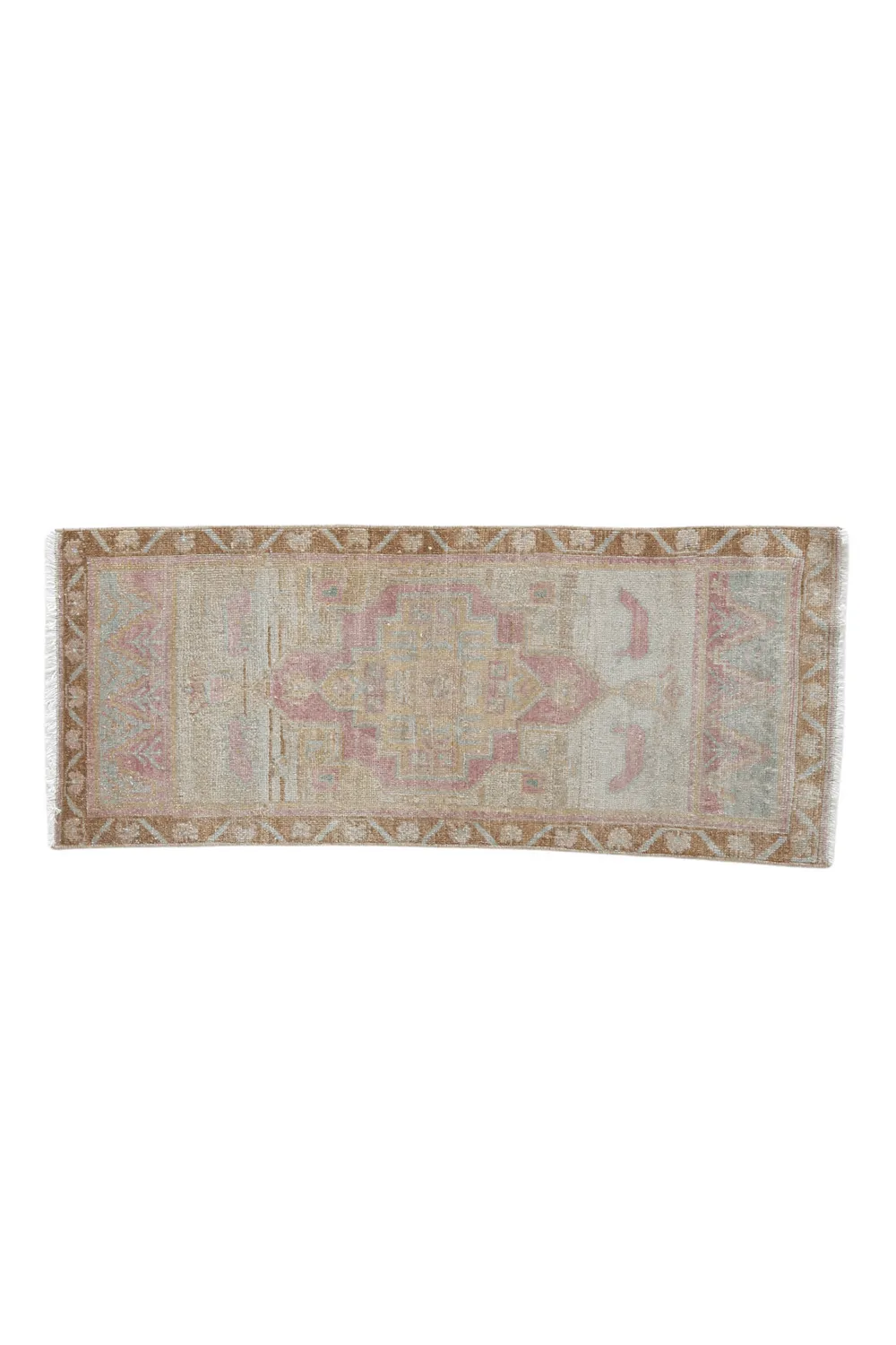No. 1663 Mini Turkish Vintage Rug- 1'6" x 3'8.5"