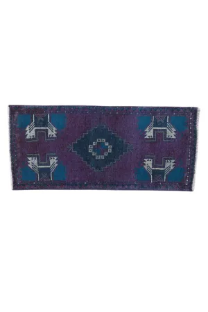No. 1707 Mini Turkish Vintage Rug- 1'8.5" x 3'9"