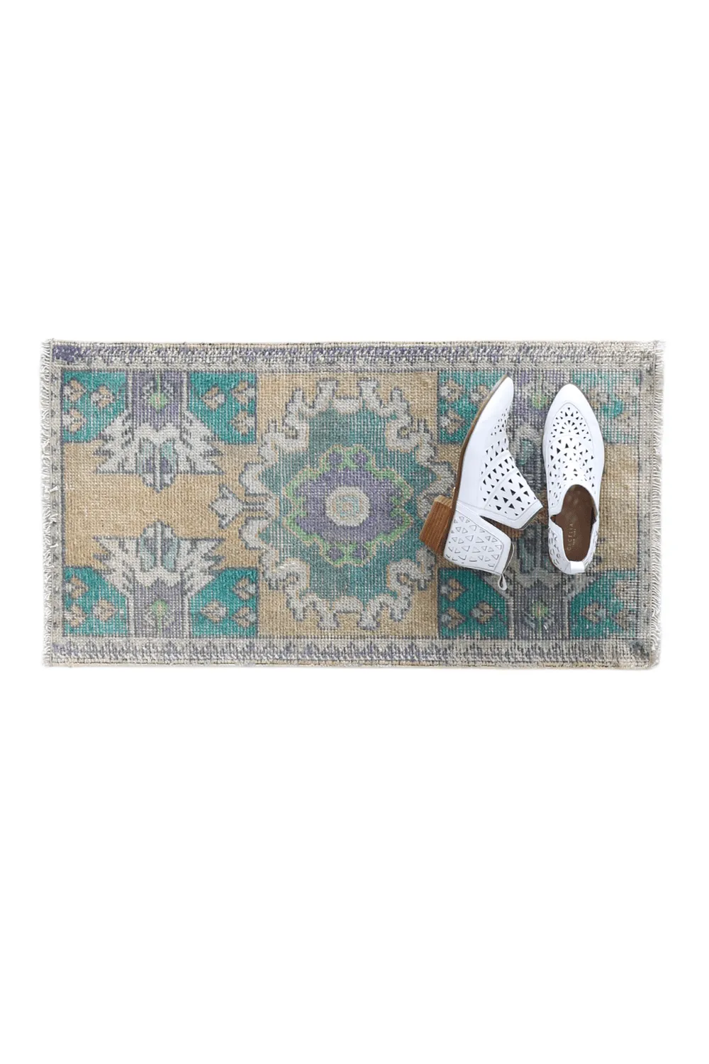No. 1708 Mini Turkish Vintage Rug- 1'7" x 2'11.5"
