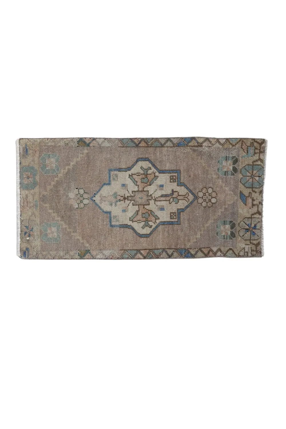 No. 1720 Mini Turkish Vintage Rug- 1'8" x 3'4"