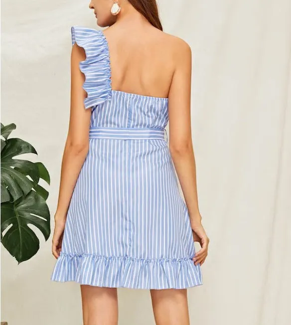Off-the-shoulder Stitching Ruffled Hip Belt Dress
