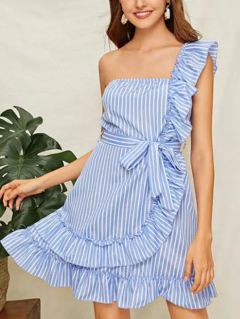Off-the-shoulder Stitching Ruffled Hip Belt Dress