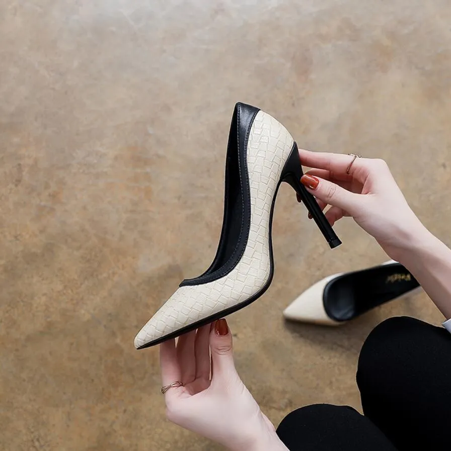 Printed Leather Pointy Heels For Small Feet GS371