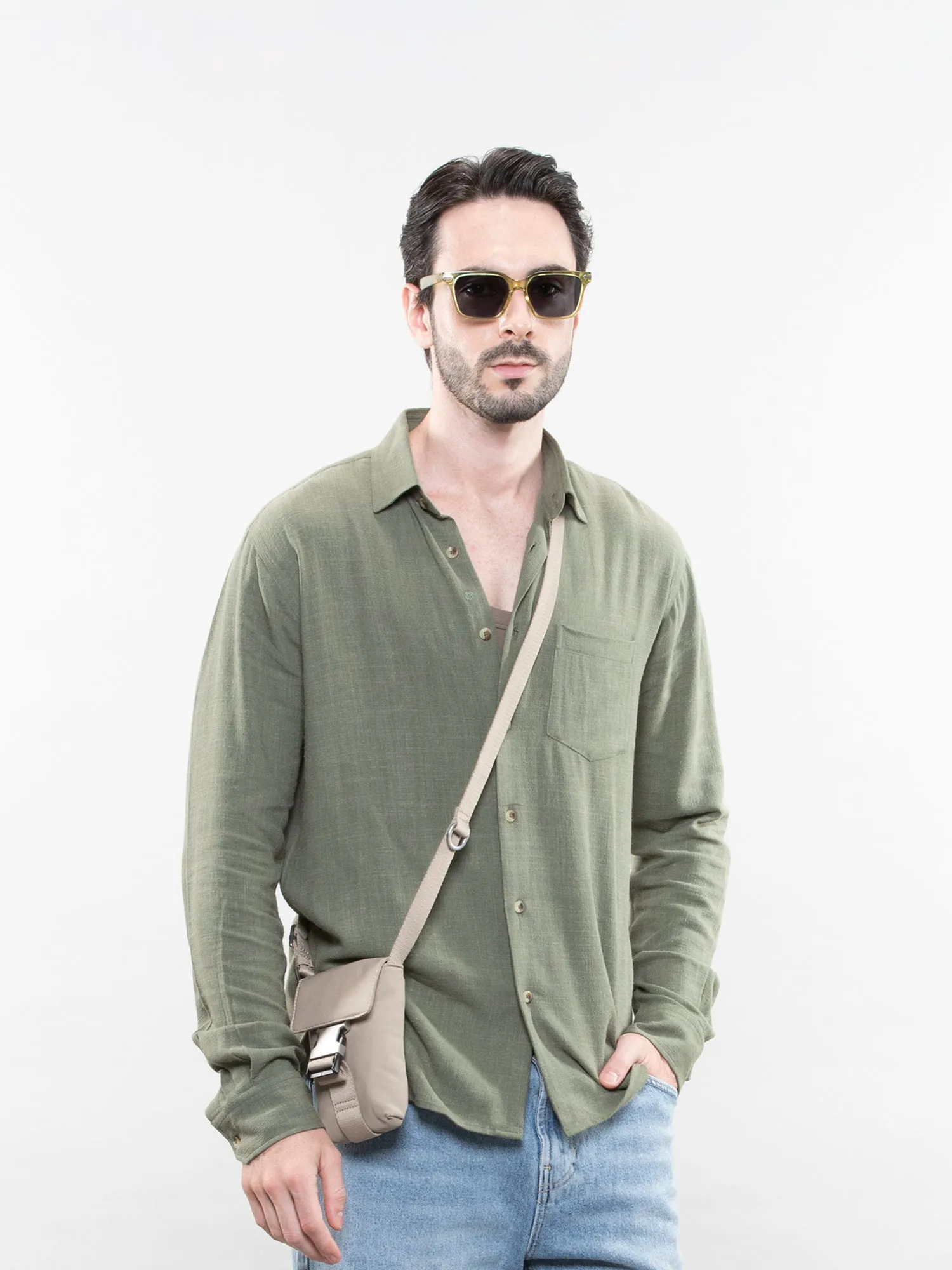 Relaxed linen shirt