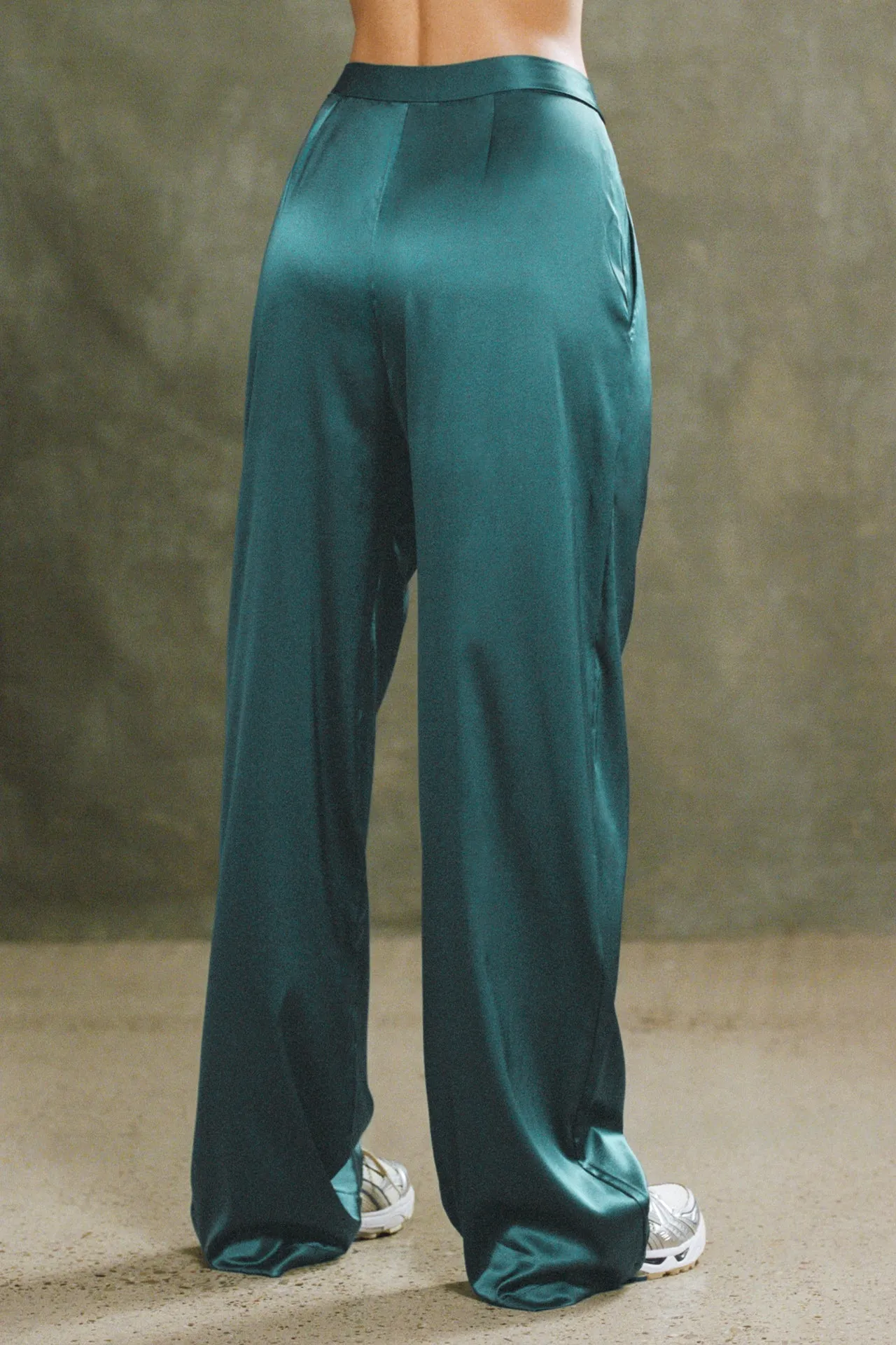 Relaxed Silk Trouser