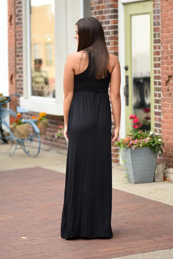 Sleek and Chic Black Maxi Dress