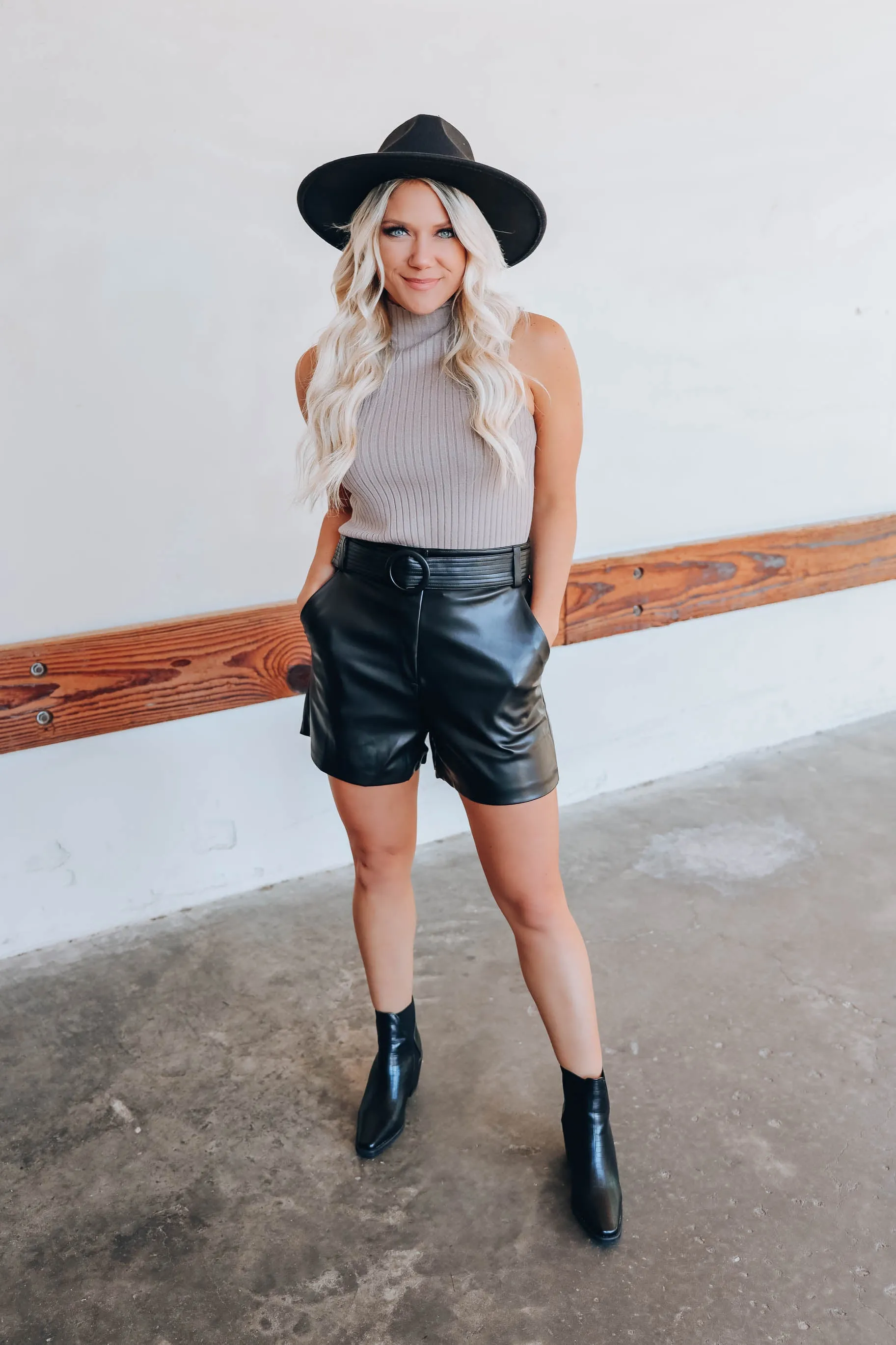 Sleek In The City Shorts - Black