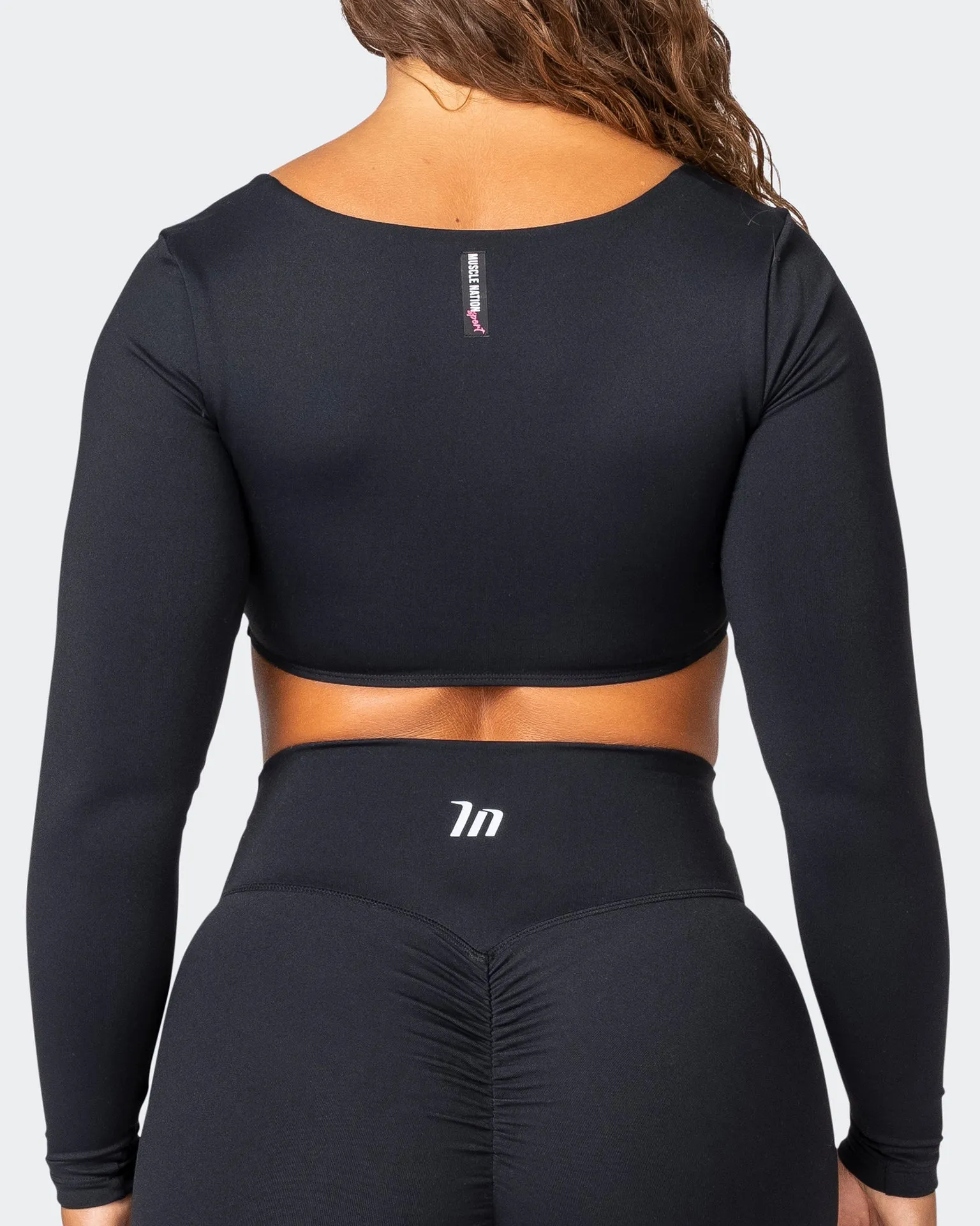 Sleek Long Sleeve Bra - Black