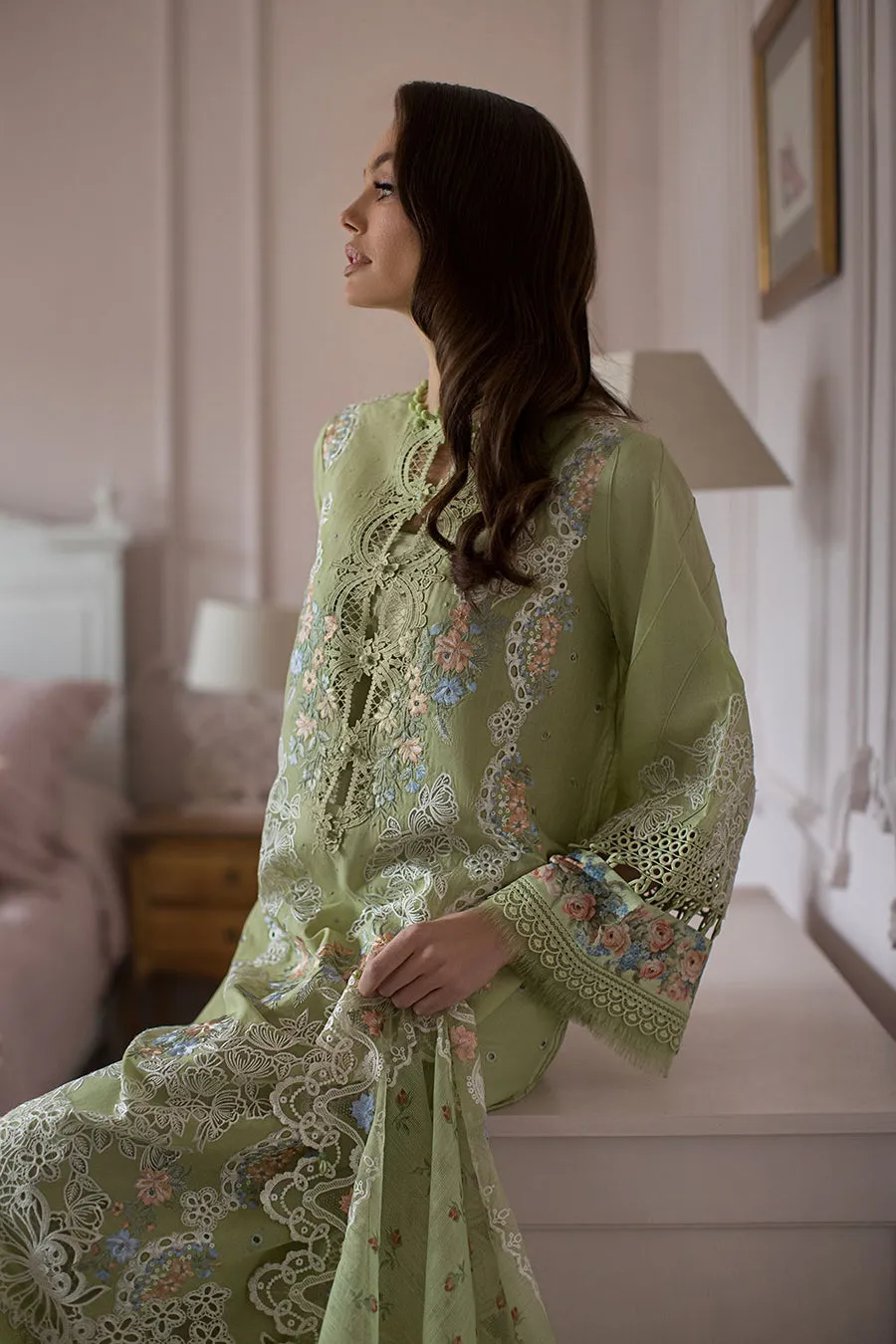 SOBIA NAZIR LUXURY LAWN 2024 | 4A