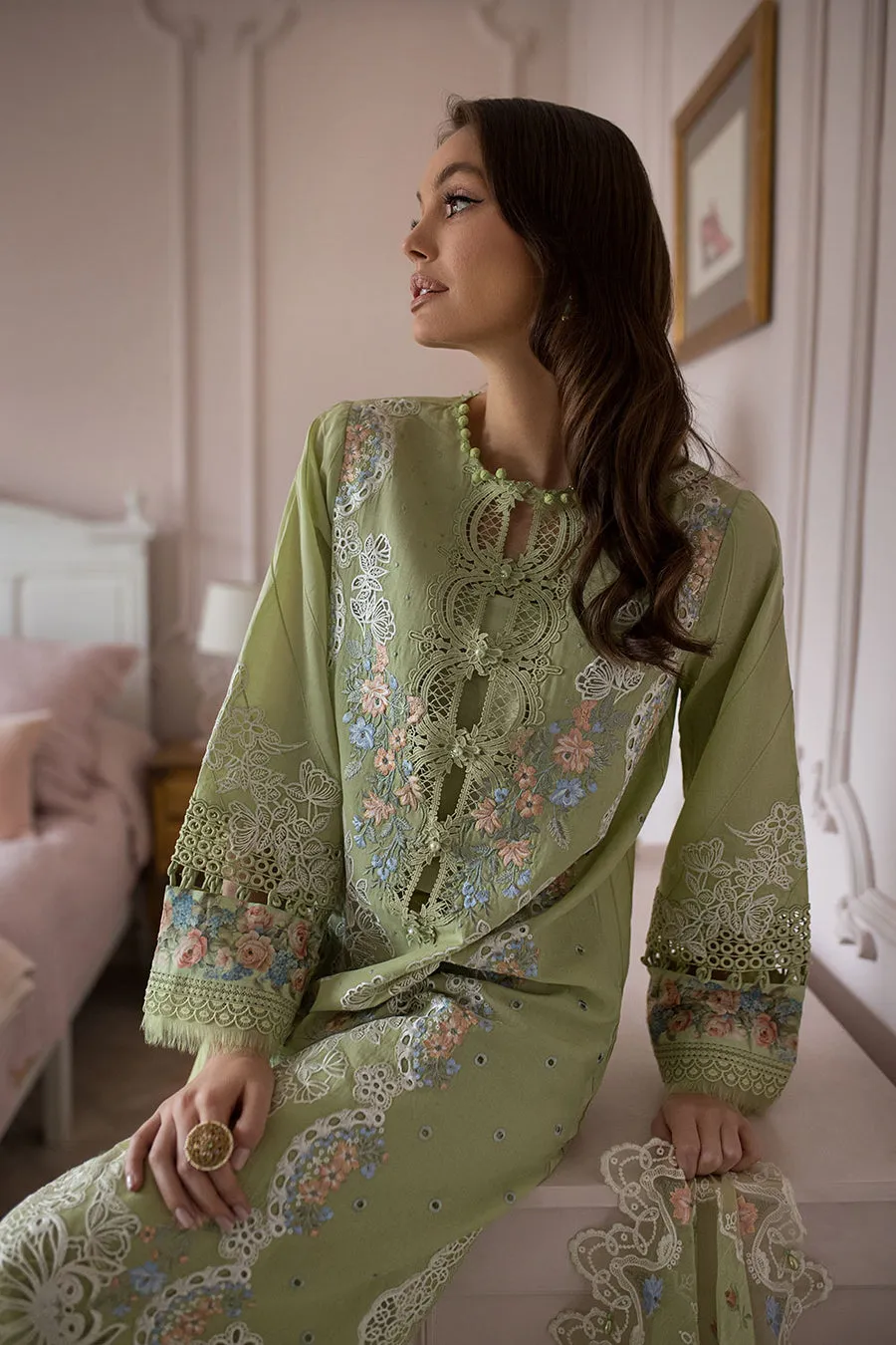 SOBIA NAZIR LUXURY LAWN 2024 | 4A