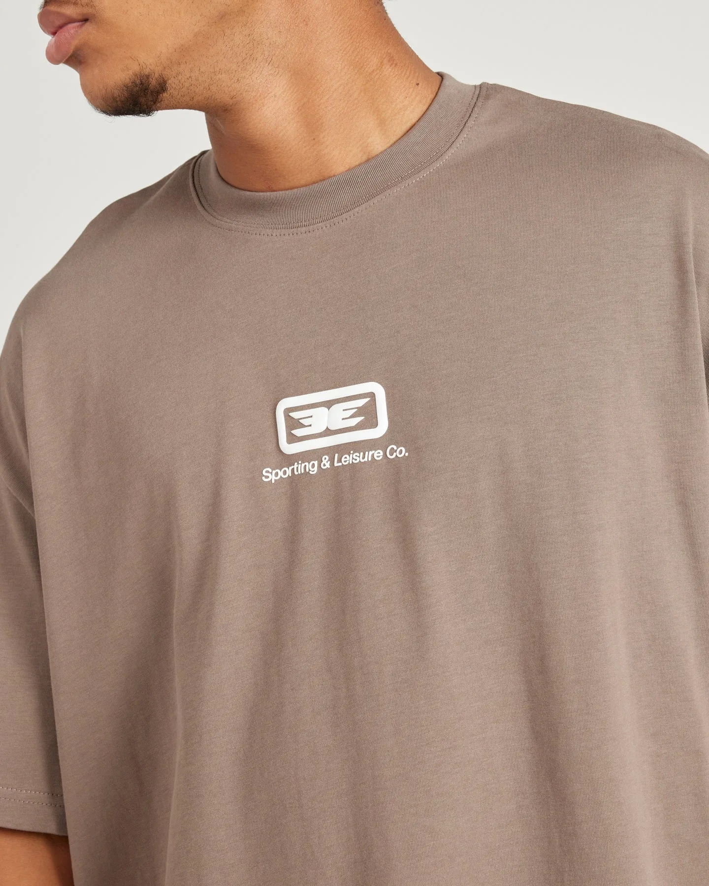 Sporting & Leisure Men's Tee - Cement