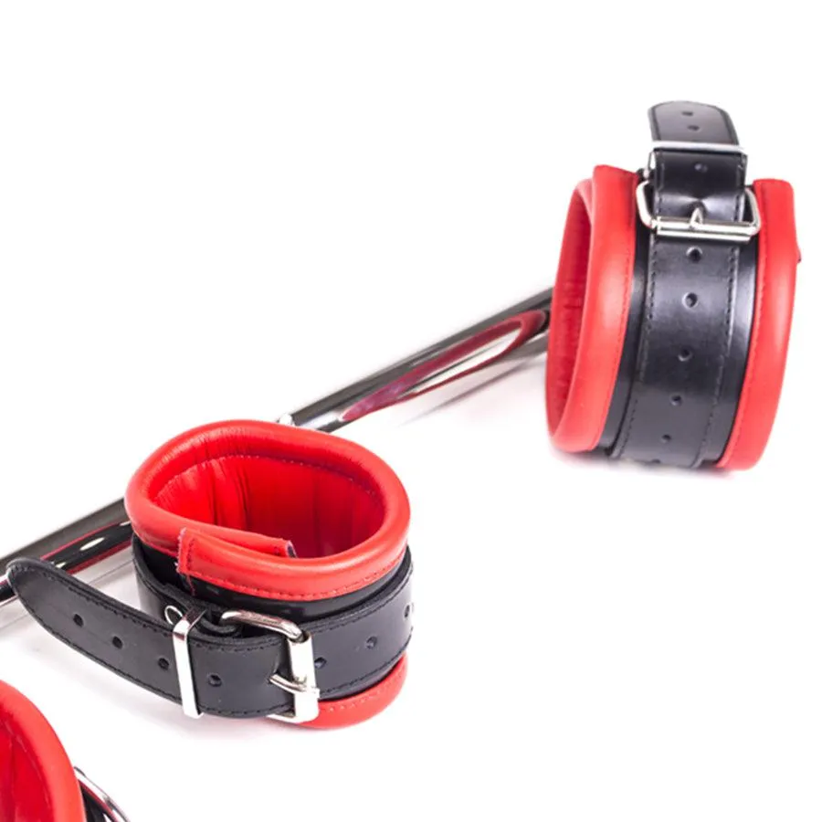 Spreidstang - Spreader Bar - Met Collar en 4 Kunstlederen Boeien