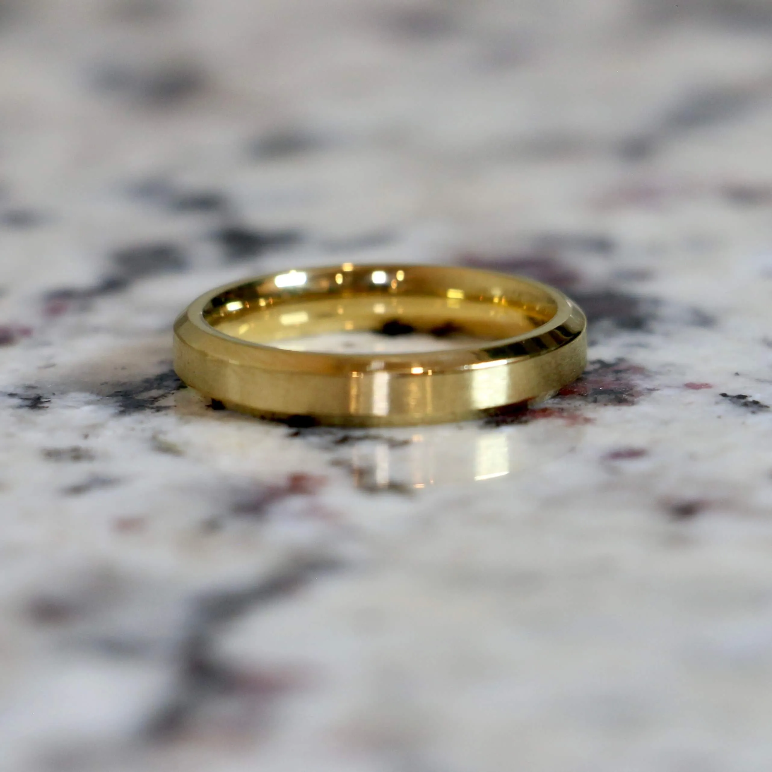 The Slim Basic | Women's Gold Wedding Band
