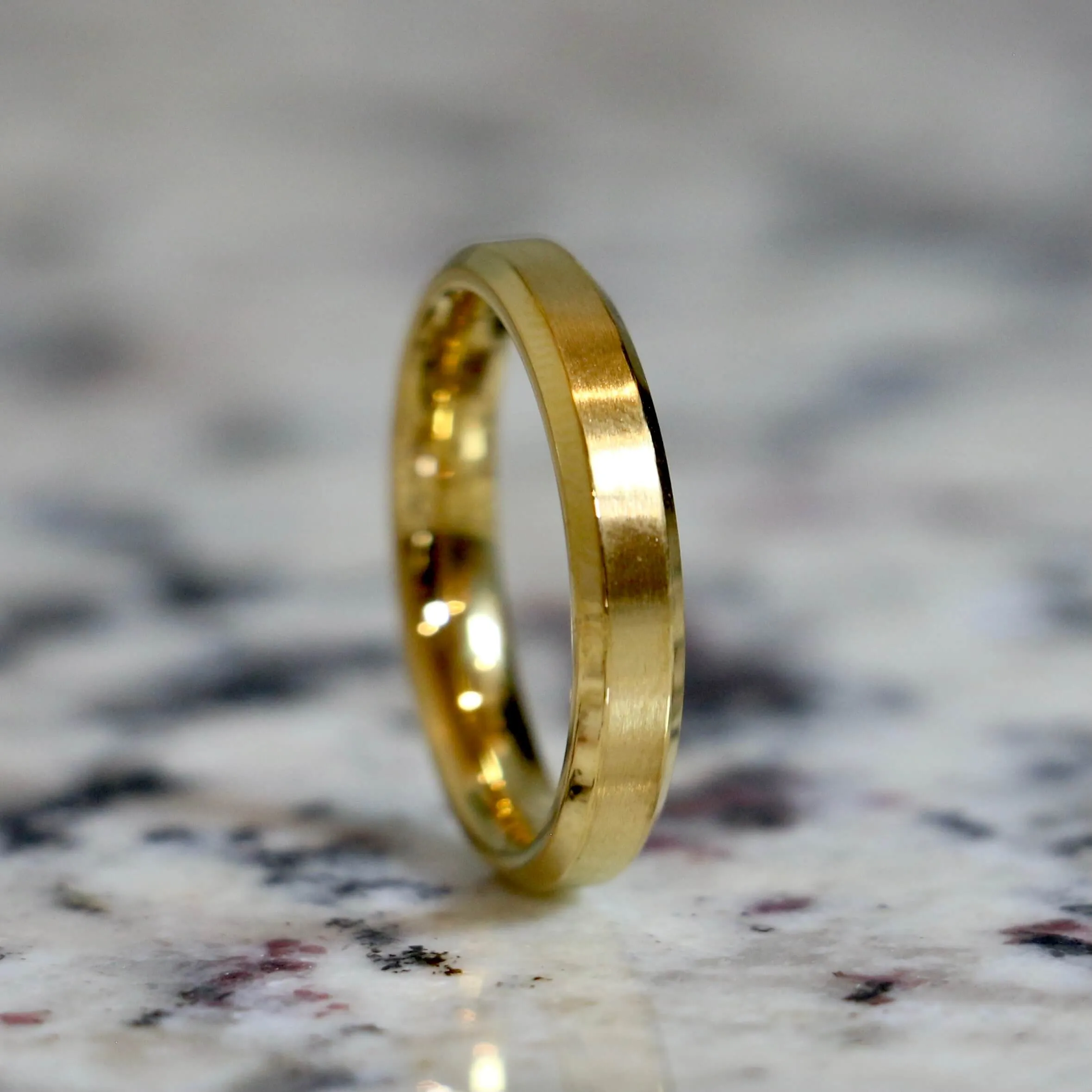 The Slim Basic | Women's Gold Wedding Band
