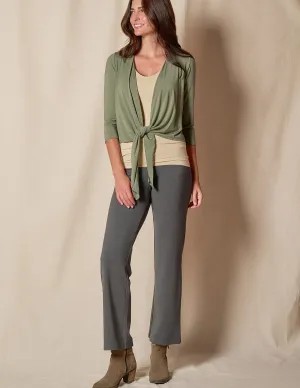 Tied & Timeless: Cozy Shrug & Sleek Fit for the Road