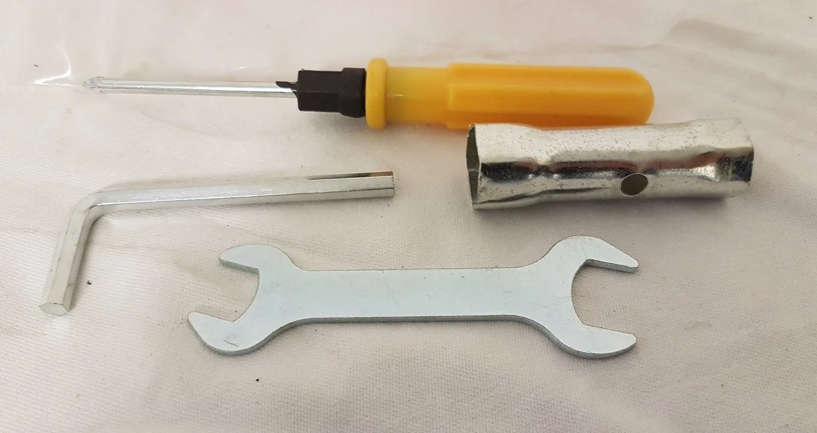 TK001 TOOL KIT  MINI MOTO DIRT SPANNERS SPARK PLUG REMOVAL ALAN KEY SCREW DRIVER