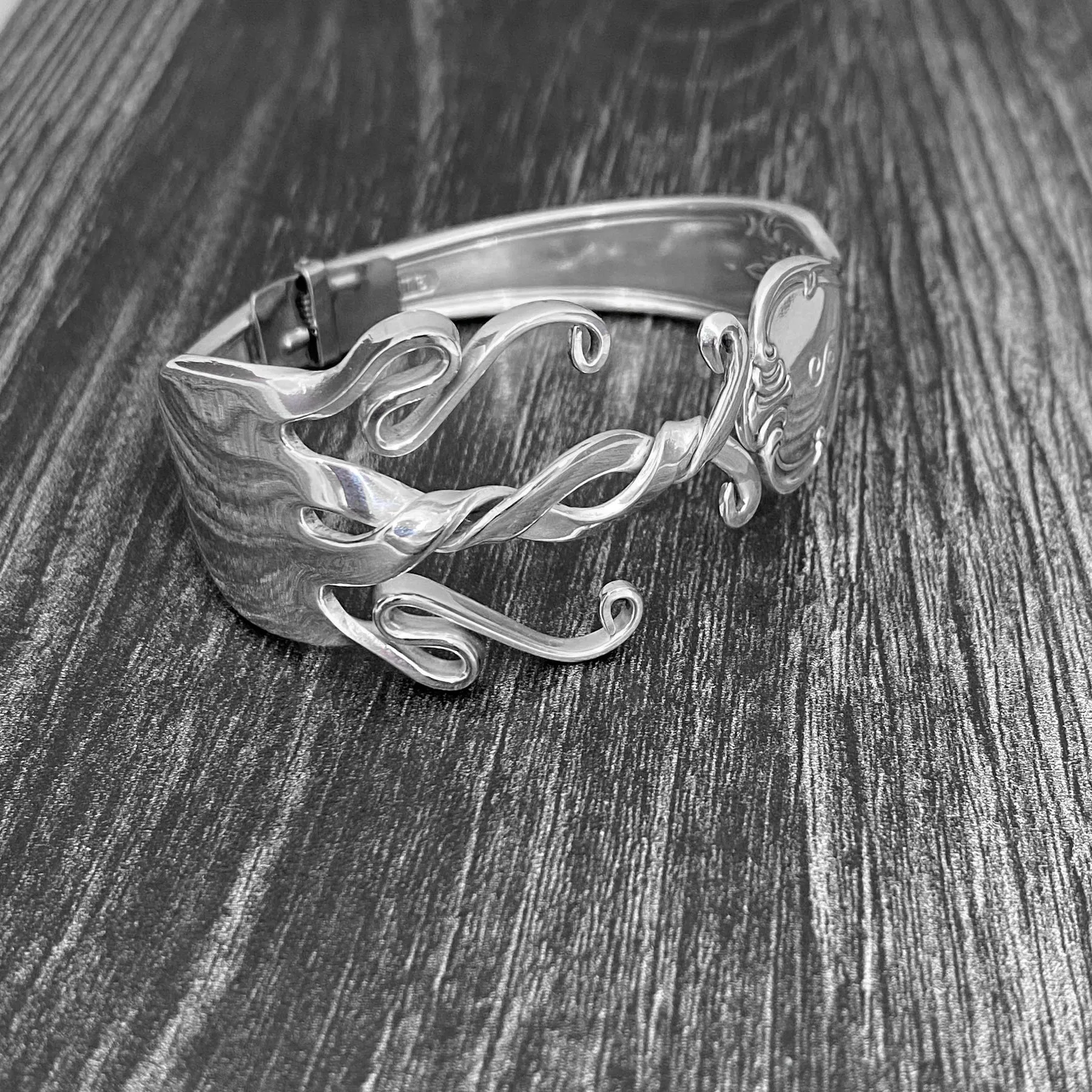 'Twisted Elegance' Fork Bracelet