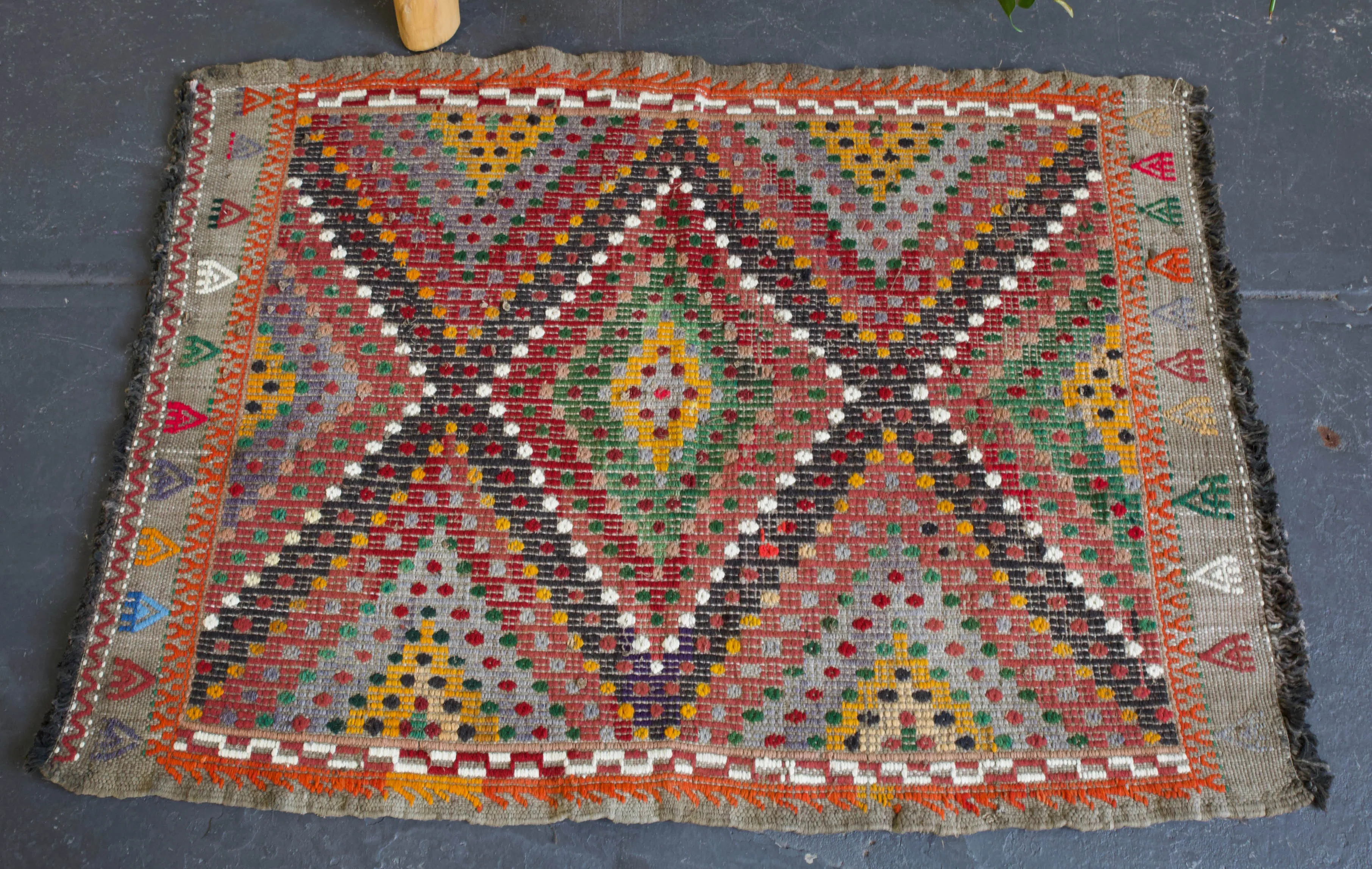Vintage Mini Turkish Kilim Rug 2'7"x3'7"