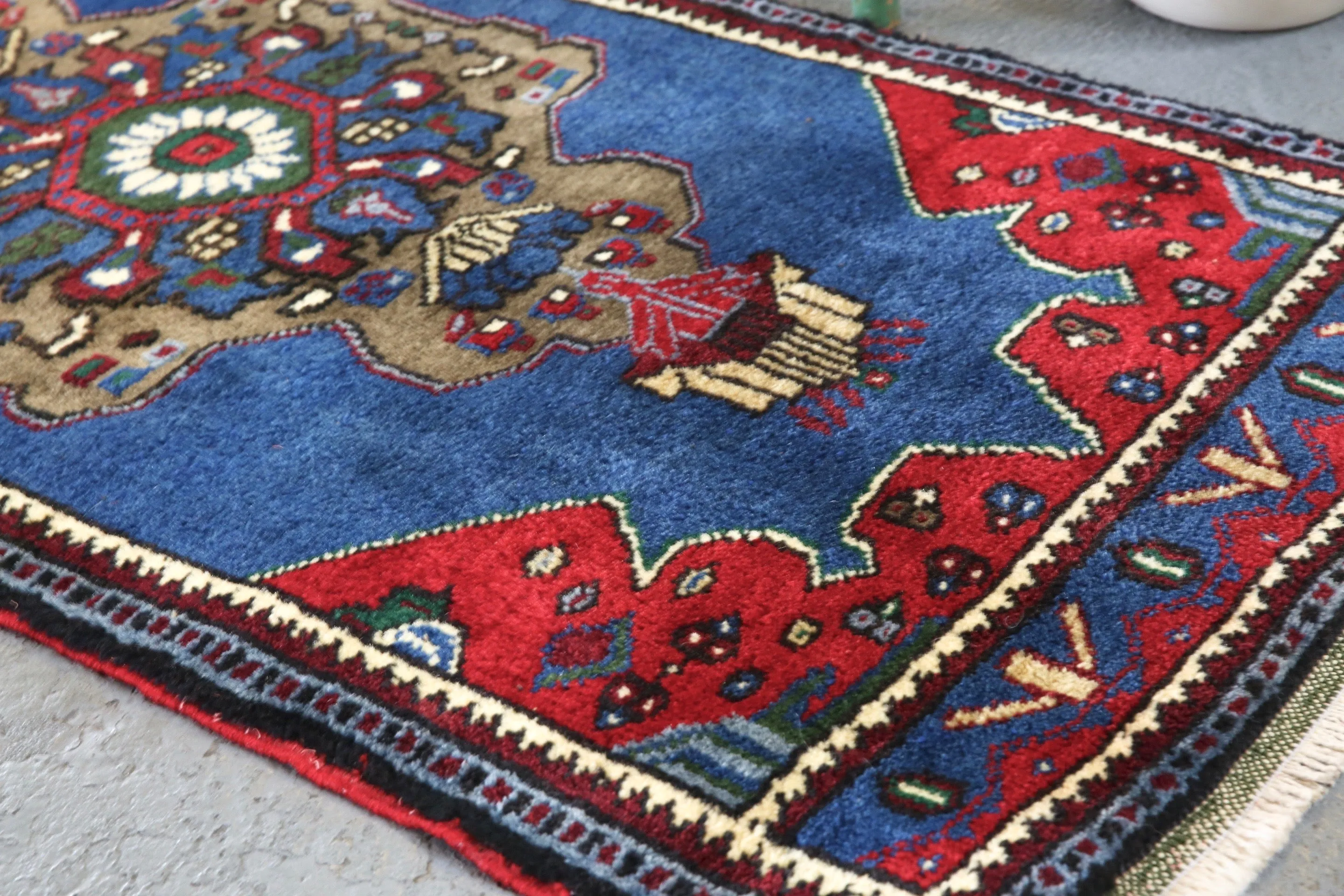 Vintage Mini Turkish Rug 2ftx4ft