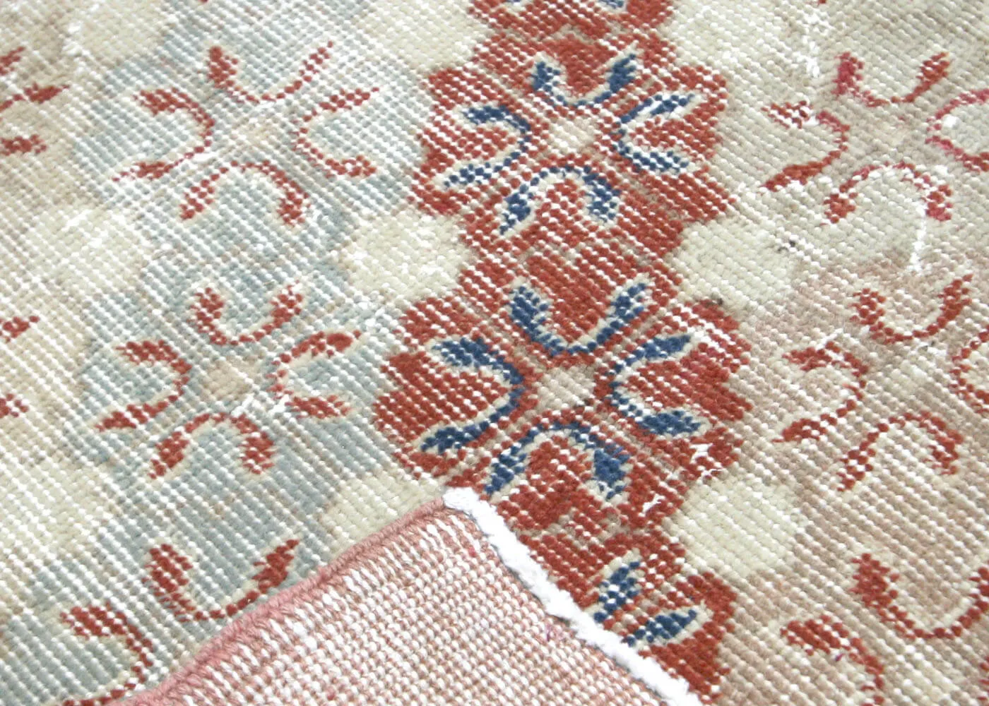 Vintage Turkish Mid-Century-Modern Rug - 7'1" x 10'5"