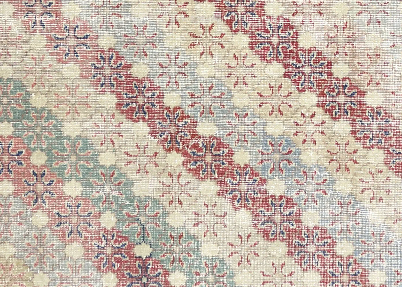 Vintage Turkish Mid-Century-Modern Rug - 7'1" x 10'5"
